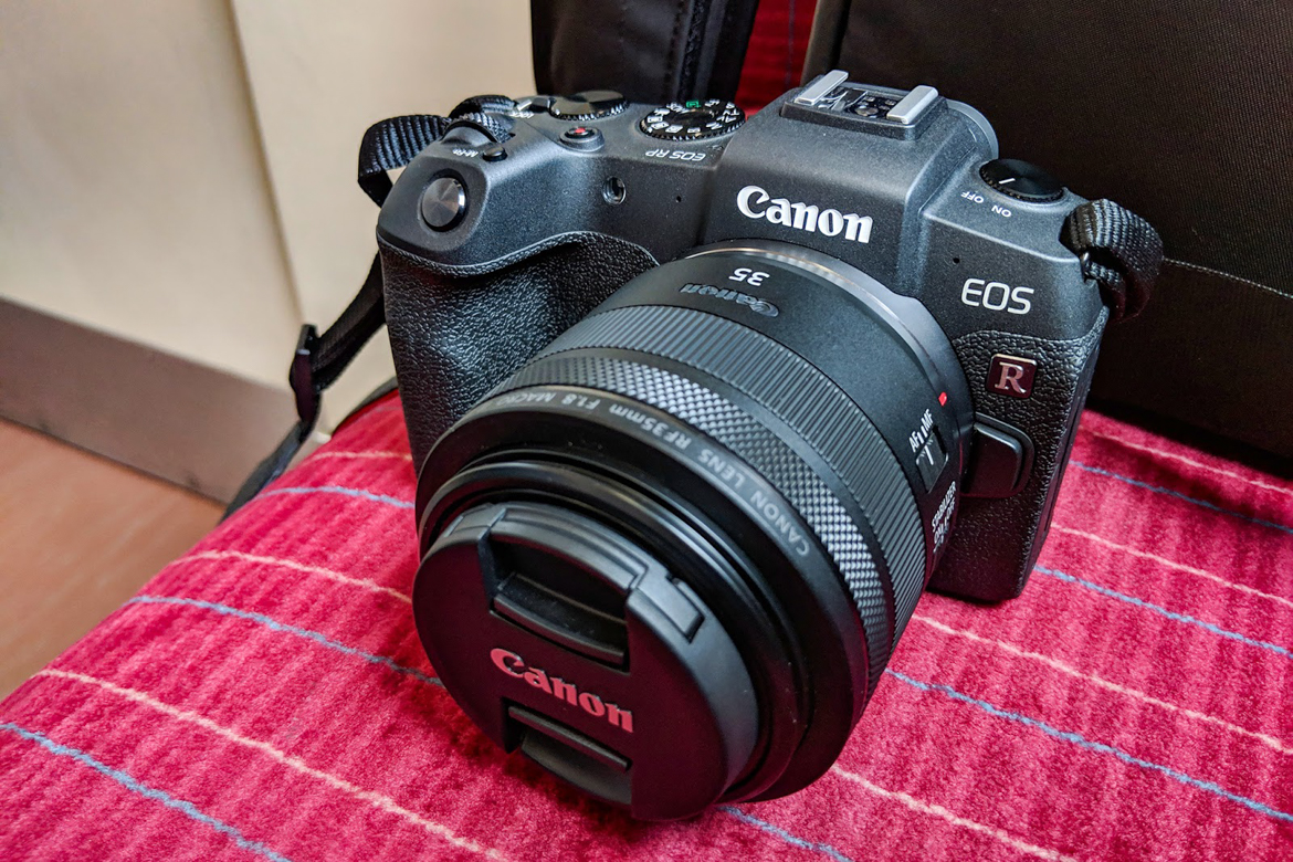 Canon RF 35mm F1.8 Macro IS STM