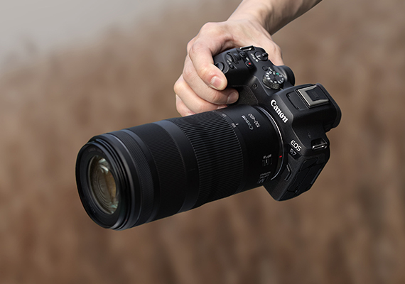 Canon 全新 EOS R7 APS-C 無反光鏡相機　精彩追焦快穩準 每秒 30 張高速連拍　超強性能與超高性價比 震撼登場　搭配全新 RF-S 18-150mm f/3.5-6.3 IS STM 高倍率變焦鏡 輕巧上市